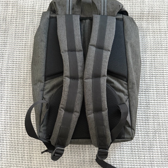 backpacks that look like herschel Classic Backpack XL  Supply Co. USA Herschels signature backpack VASCHY BACKPACK | A CHEAP